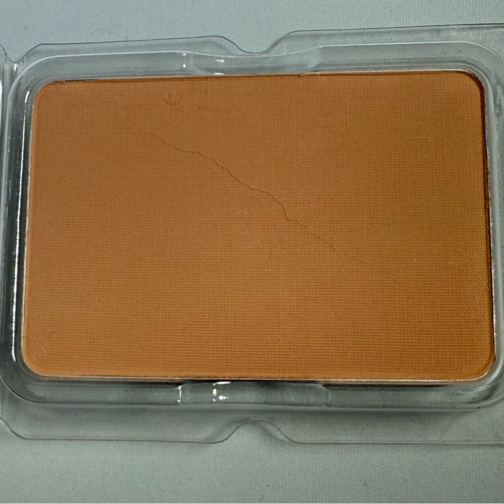 Nars Compact Pressed Foundation Powder Shade Barcelona Medium 3